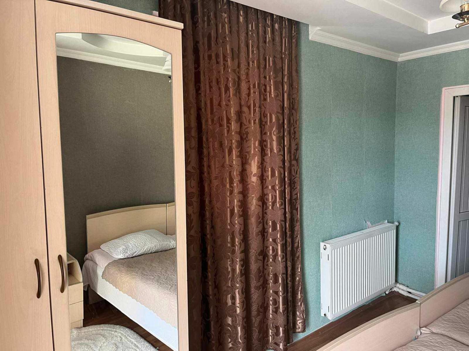 Sunny Hotel Местия Екстериор снимка