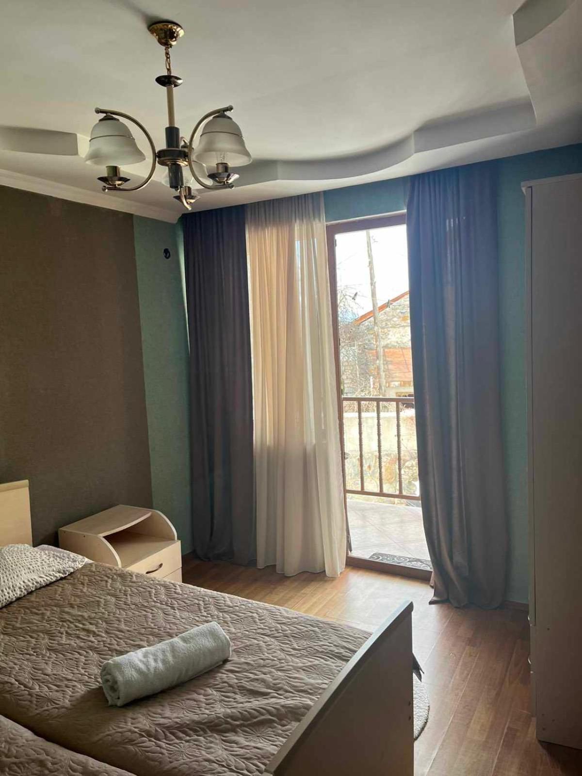 Sunny Hotel Местия Екстериор снимка