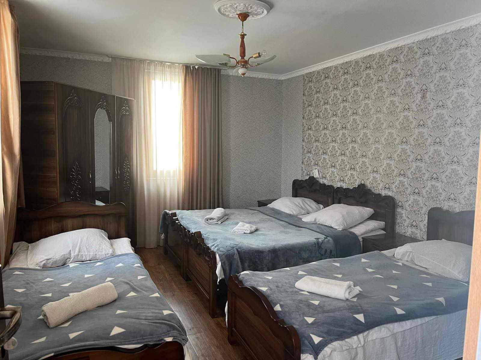Sunny Hotel Местия Екстериор снимка