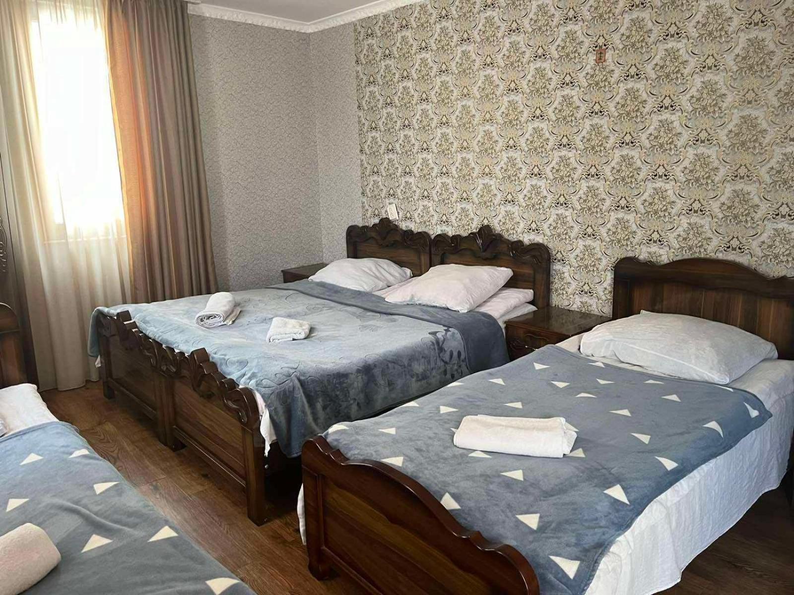Sunny Hotel Местия Екстериор снимка