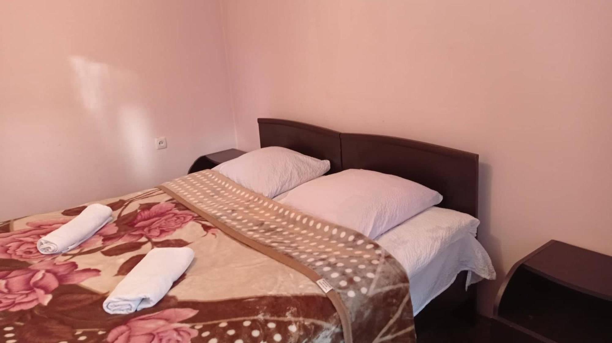 Sunny Hotel Местия Екстериор снимка