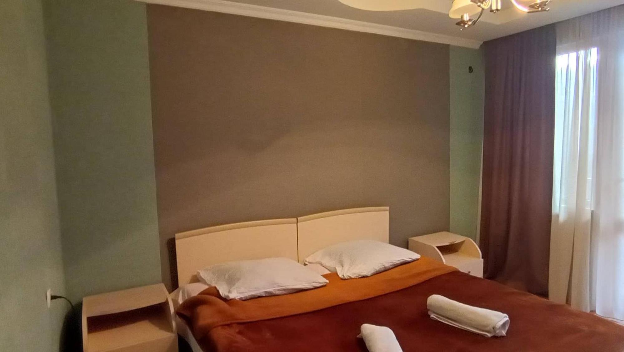 Sunny Hotel Местия Екстериор снимка