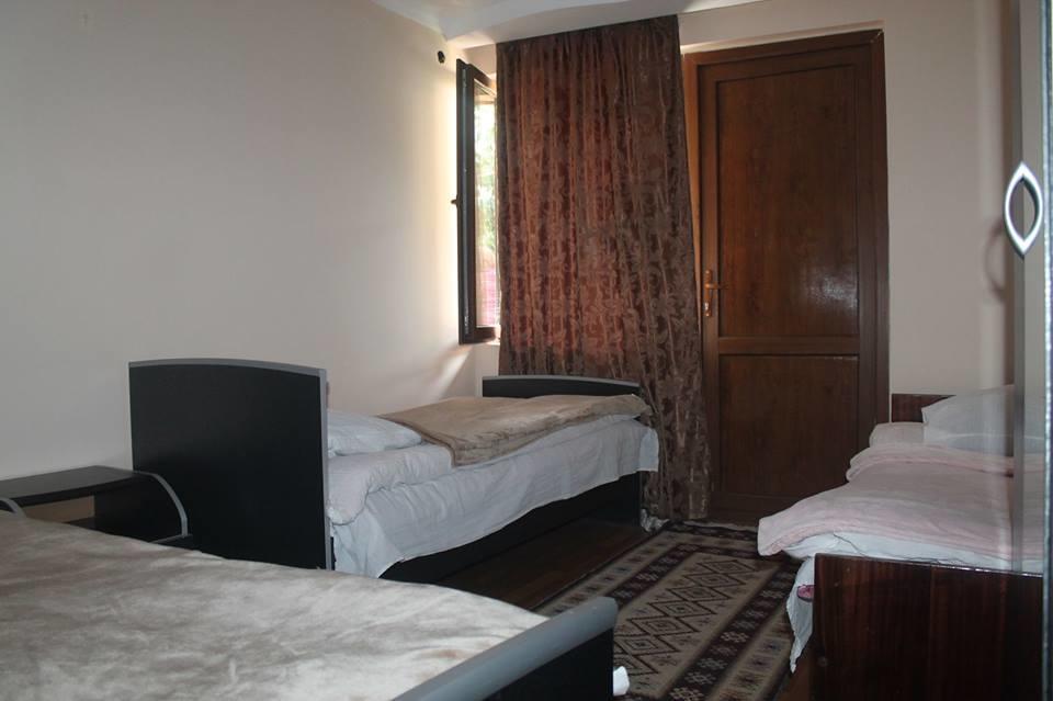 Sunny Hotel Местия Екстериор снимка
