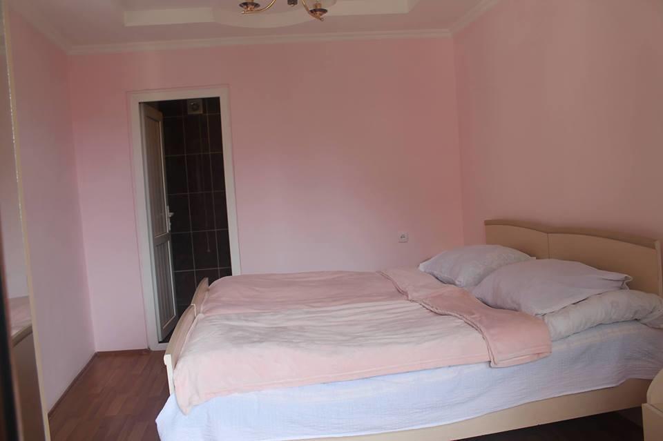 Sunny Hotel Местия Екстериор снимка
